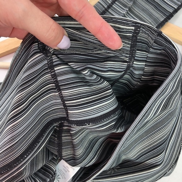 Athleta - Chaturanga Leggings - XS - Picture 8 of 9